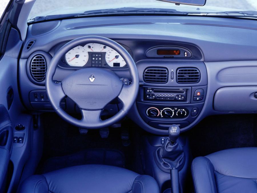  Renault Megane Cabriolet 1999 года  (фото 2 из 7)